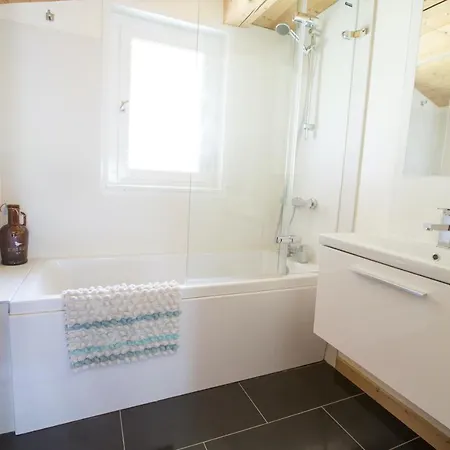La Combe Humbert Apartment *